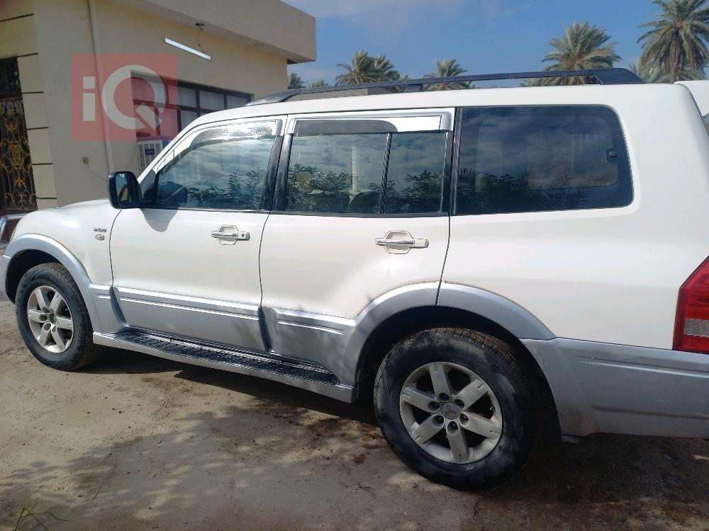 ميتسوبيشي باجيرو